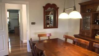 Mildura Accommodation - Magnolia Cottage by Emaroo Cottages