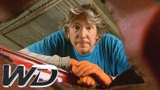 Edd Saves £350 Restoring VW Karmann Ghia's Engine Bay | Wheeler Dealers