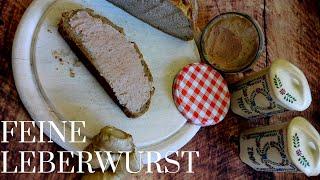 Feine Leberwurst im Glas.  Profi Metzger Ralf