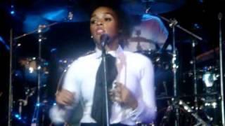 Janelle Monáe - Come Alive (Rio de Janeiro 11/01/2011)