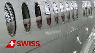 Ask The Expert - Why are aircraft windows round? | SWISS