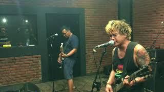 SCARED OF BUMS  - TERLALU SERAKAH (LIVE STUDIO REHEARSAL)