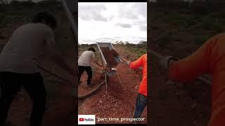 Using a Dry blower sampling a new gold prospecting spot | Gold Prospecting