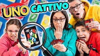 UNO CATTIVO: Proviamo UNO NO MERCY, il Gioco di Carte Senza Pietà