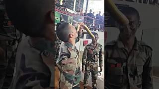 COMMANDO Eat a Snake  dangerous Short video #nsgcommando #nsg #army #parasf #shorts #yt