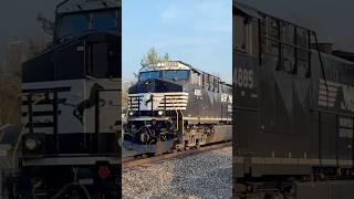 NS 26C high-balling through New Castle 4-10-25 #norfolksouthern #railfanning ￼
