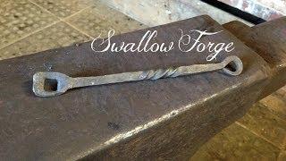 How to make/ Forge a Blacksmiths Twist Key/ Wrench ~ Swallow Forge No.14