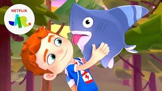 Max Meets His New Best Friend  Sharkdog | Netflix Jr