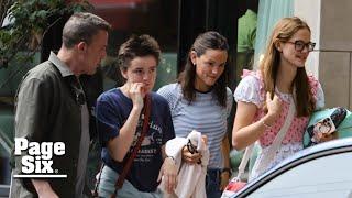 Exes Ben Affleck & Jennifer Garner enjoy family dinner as daughter Violet moves into college