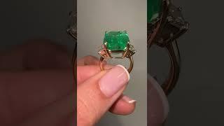 Sophisticated Large 12.02 CT Muzo, AAA Colombian emerald & VVS Trapezoid Diamond 3 Stone Ring 18K