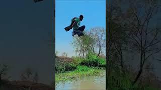 As Jan k hadse paar gaye jump Asif Magsi