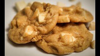 White Chocolate Macadamia Nut Cookies 