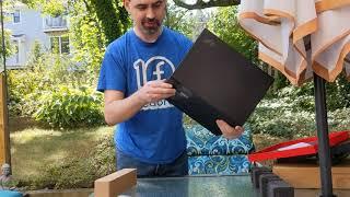 Unboxing Lenovo ThinkPad X1 Carbon Gen 8 with Fedora Workstation