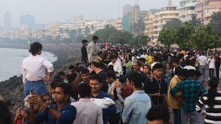 Evening walk at Marine Drive Mumbai || Nariman Point || 4K Walking tour in India