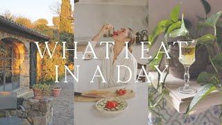 What I eat in a day as a holistic chef in Italy