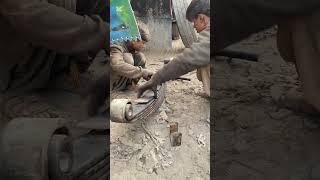 Repairing Of Truck Leaf Springs || Truck in Pakistan #short #viral_video