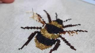 Stitchinit Flosstube #11: Portrait of a Bee