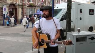 The Kinks - Sunny Afternoon (cover) - Lee Owen - Busking - Abergavenny