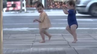 Nouvelle Pub EVIAN Bébés Danseurs - New Adv EVIAN Babies Dancers