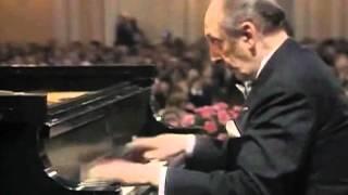 Horowitz shreds Chopin live in Moscow