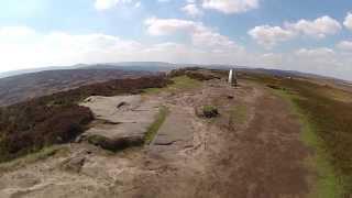 Walking along Stanage Edge to High Neb