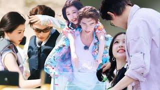 A series of moments Ding Yuxi and Yu Shuxin are "so sweet" make fans wish they become a couple