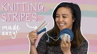 KNITTING STRIPES | Easy tutorial | How to carry yarn when knitting with two colours