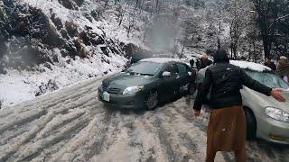 ULTIMATE Compilation of Car & Truck Slip in Snow / Snowfall in Murree! High Quality Cameras