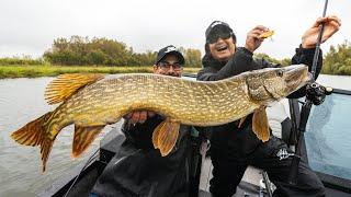 T.KIKUMOTO comes to France to fish for his first pike!