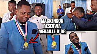 Ay fout‼️ Profèt MACKENSON apèn resevwa yon "Médaille d'or" _ Profèt la di Pawòl kifè menm fou sezi