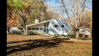 573 Upper Weadley Rd l Stunning Home in Wayne, PA, 19087 l Anita Robbins Real Estate