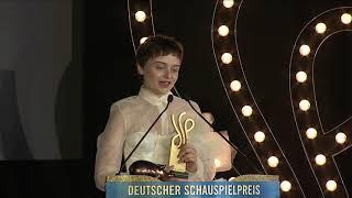 Dankesrede - Nachwuchspreis: Lena Urzendowsky in „Der große Rudolph“