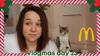 Vlogmas day 23 - Iesim cu Mira la MC Drive | Deschidem toate calendarele advent | Expediem colete