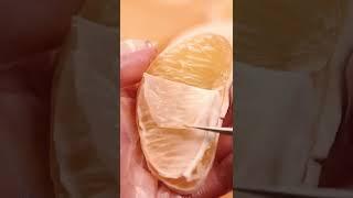 HOW TO PEEL A POMELO LIKE A PRO? #asmr #asmrvideo #asmrsounds #asmrfood #pomelo #fruit #lifehacks