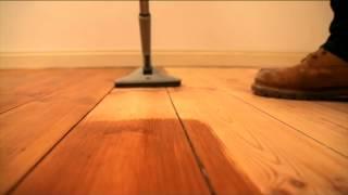 How to Varnish a Wooden Floor