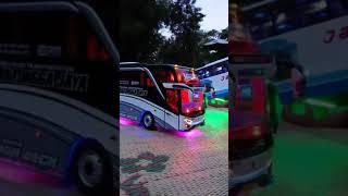 BUKAN MINIATUR BUS BIASA