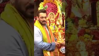 Salman Khan Seeks Blessings At CM Eknath Shinde's Ganpati  | #shorts #ganpati #bollywood