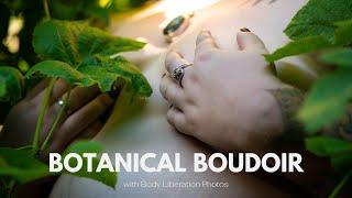 Dramatic botanical boudoir with R. - Washington state fat-positive photographer