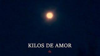 Axi - Kilos de Amor (Lyrics Video)