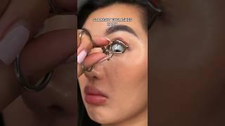 STRAIGHT EYELASHES HACK