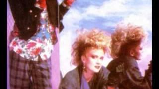 The Thompson Twins - The Rowe -