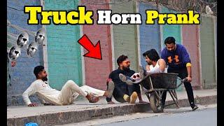 Funny HORN Behind (Part-1) | Pranks in Pakistan | LahoriFied