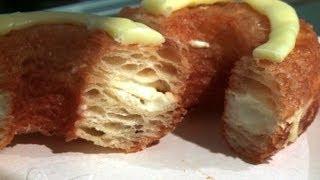 Half-croissant, half-donut, 'cronut' takes NY by storm