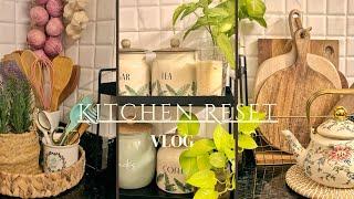 Resetting my kitchen|| Kitchen Decor Inspiration || Cozying up small kitchen space|| #youtube #vlog