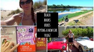 Beach, Books, Bikes & Buying a new car! - French Vlog Part 1!