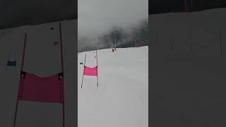 Skiing the Slalom Yuge - #laplagne #skiing #slalom