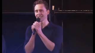 Tom greeting the audience in Japanese at Tokyo Comic Con #tokyocomiccon #tomhiddleston #loki #tokyo