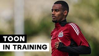  "WHAT A HIT THAT IS!" Alex Isak scores screamer! | Toon In Training