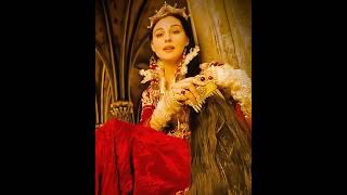 The dead queen killed 12 young girls in order to resurrect them #movie #film #horrorstories