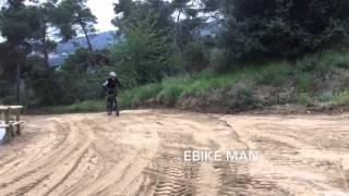 Ebike FLYER UPROC6 vs Normal Enduro Bike. The Bike Village Test